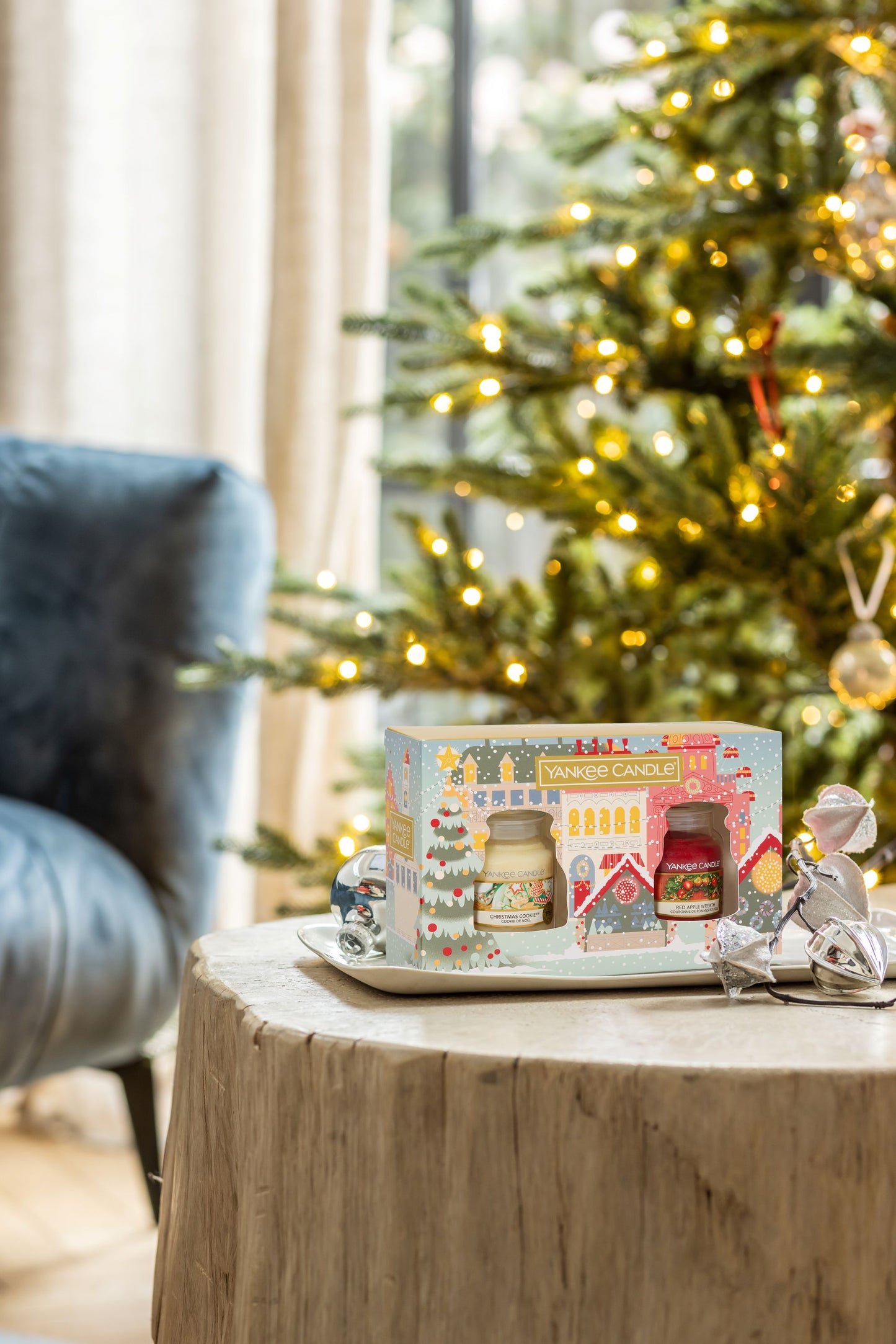 Passport To The Holidays 2 Small Jars Giftset